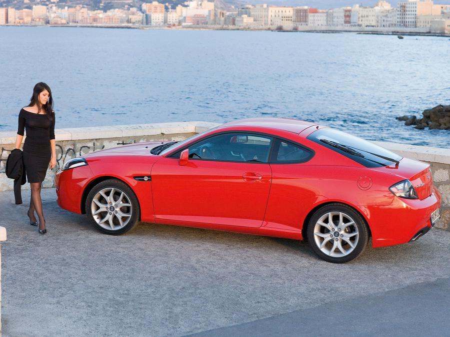  Hyundai Coupe 2007 года  (фото 7 из 16)